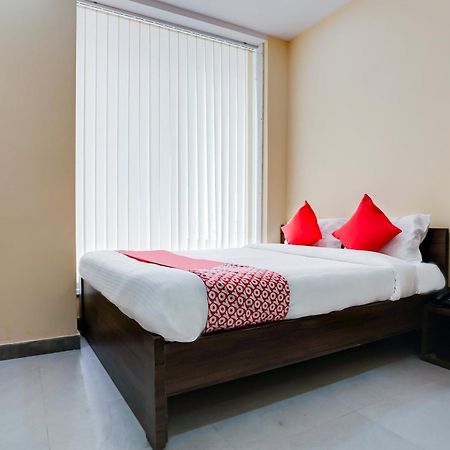 Hotel O Alekhya Residency Cafe Bahar Sururnagar Eksteriør billede