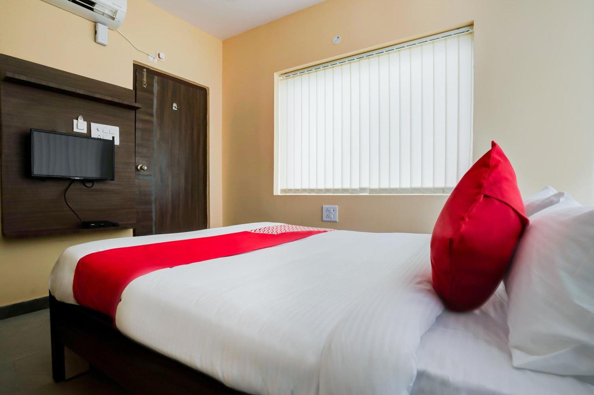 Hotel O Alekhya Residency Cafe Bahar Sururnagar Eksteriør billede